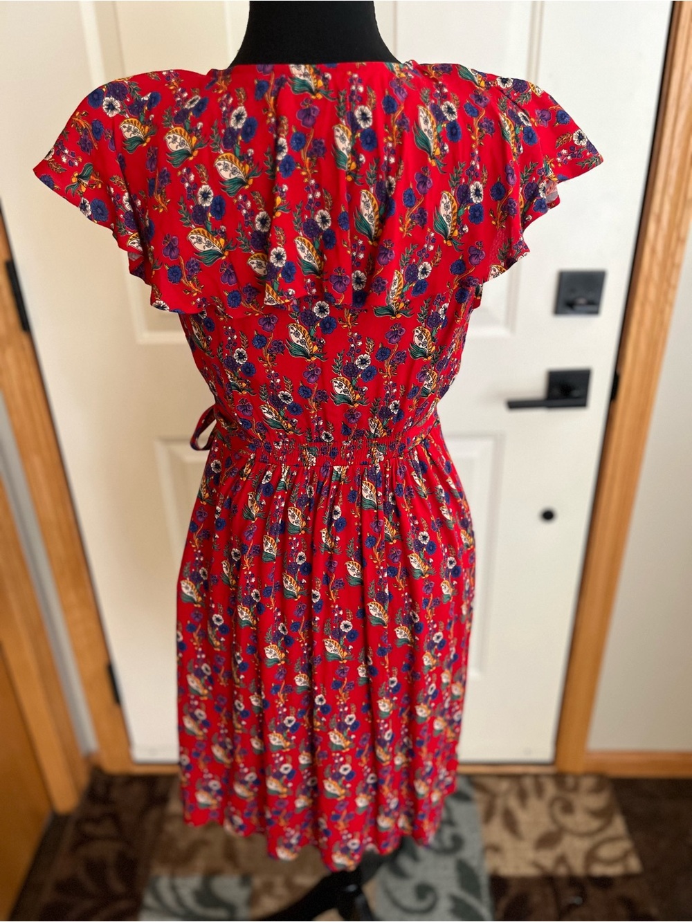 Anthropologie Maeve Rosalia red floral faux wrap ruffle v neck dress . Size 0P - Picture 3 of 14